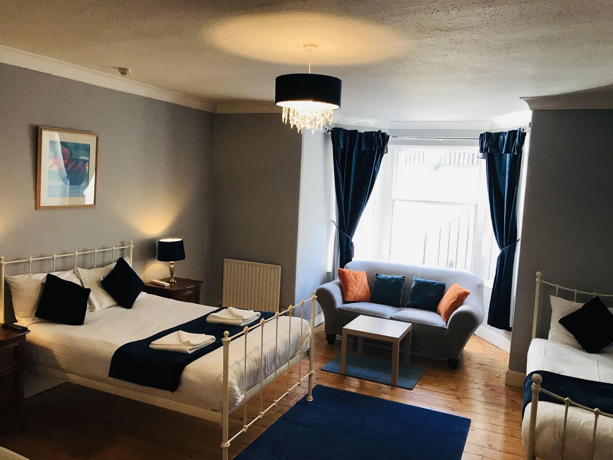Ardenlee Guest house 3*